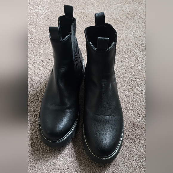 DV by Dolce Vita LEIGHA Chelsea Boot WMS 10 - Picture 3 of 9